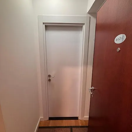 Apartment Arena